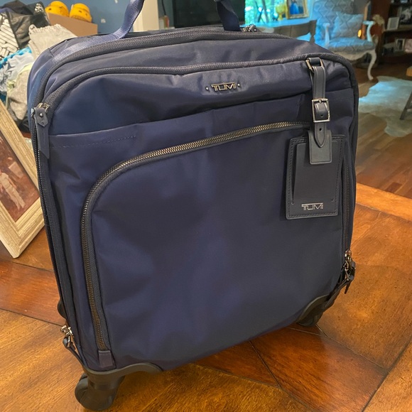 tumi small suitcase